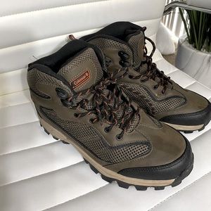 Coleman Boots- Practically Brand New